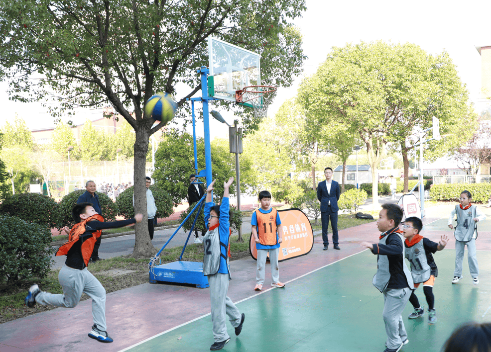 Ning迎来三赛季出色发挥,公牛观众热烈欢呼!