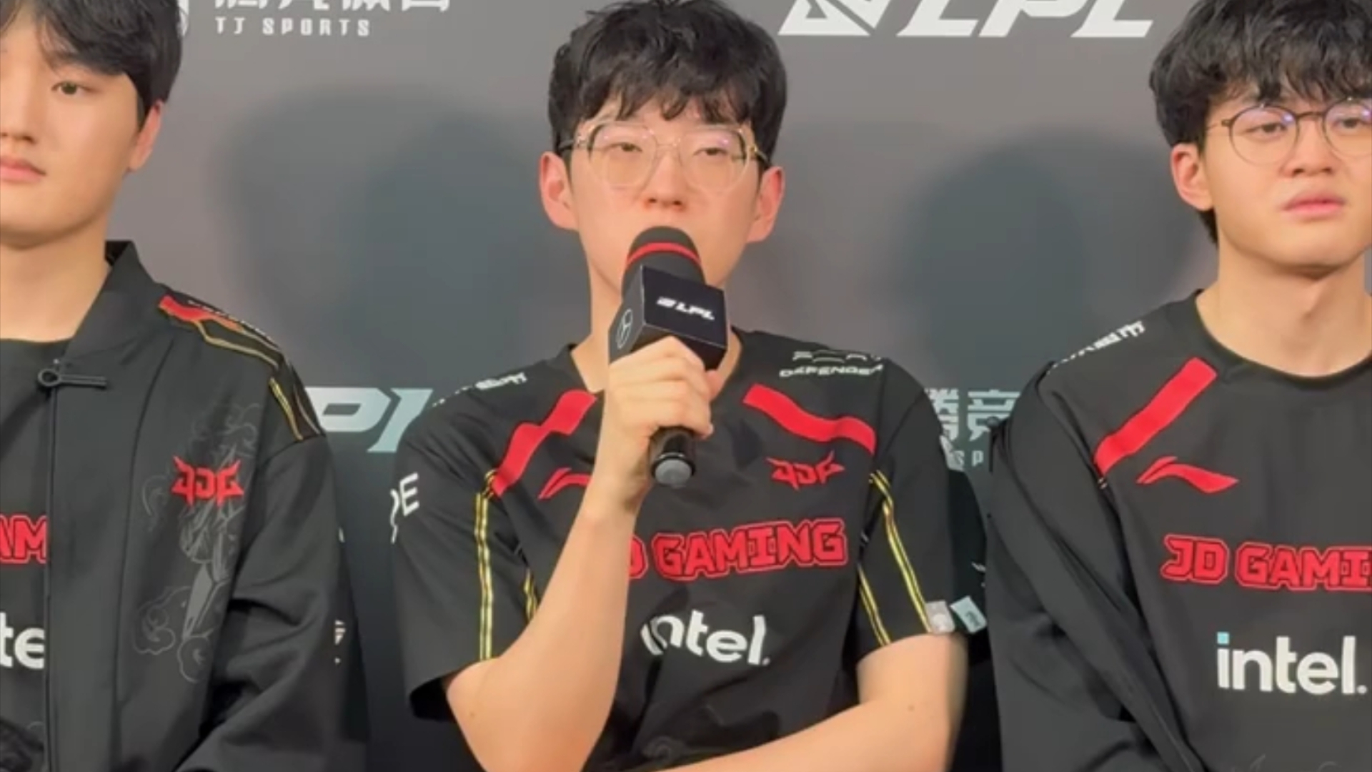 九游-Scout迎来十二赛季出色发挥，美国队观众热烈欢呼！-九游