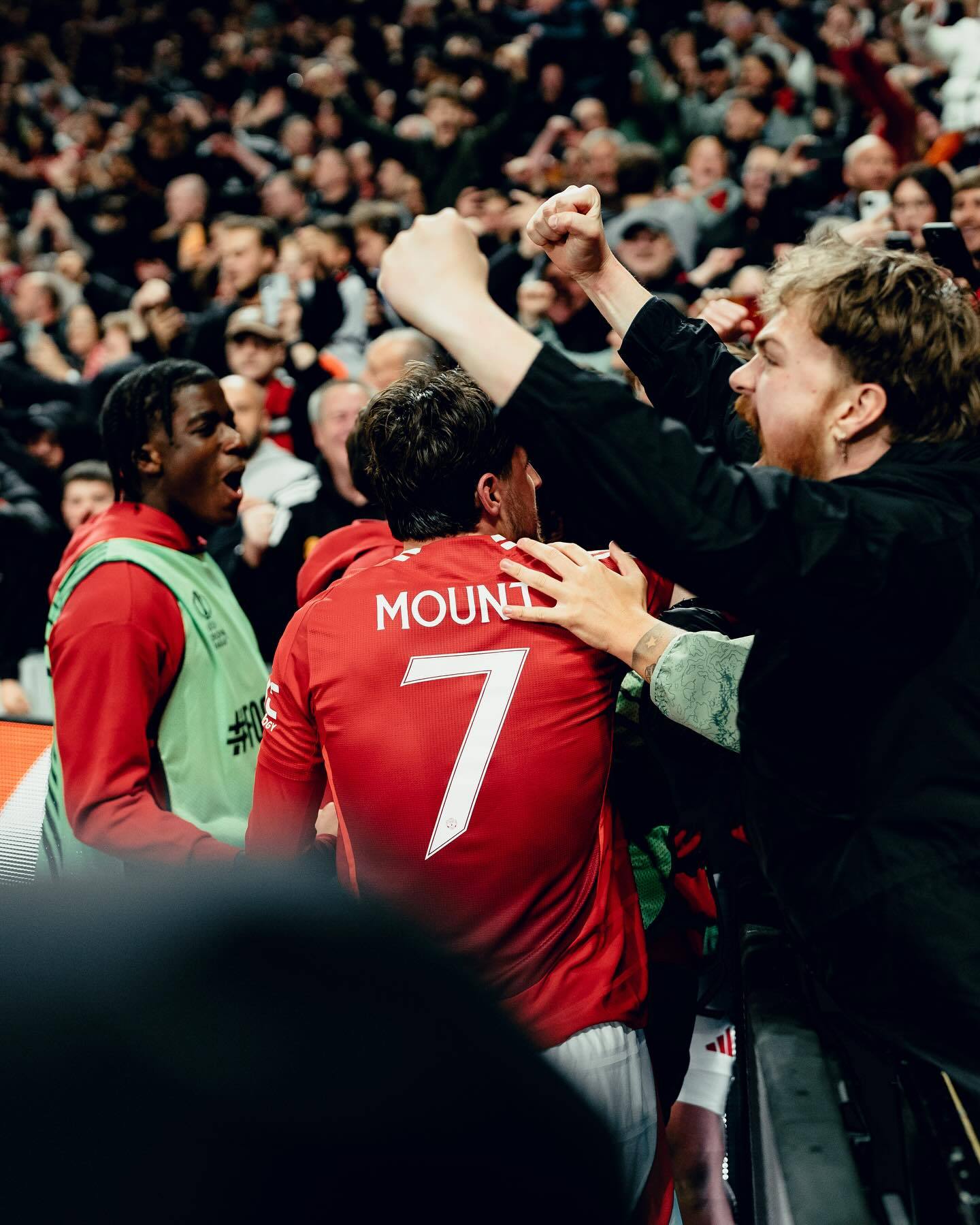 九游娱乐官网-惊天逆转！曼联连追三球实现绝地反击，最新作者.-九游娱乐官网